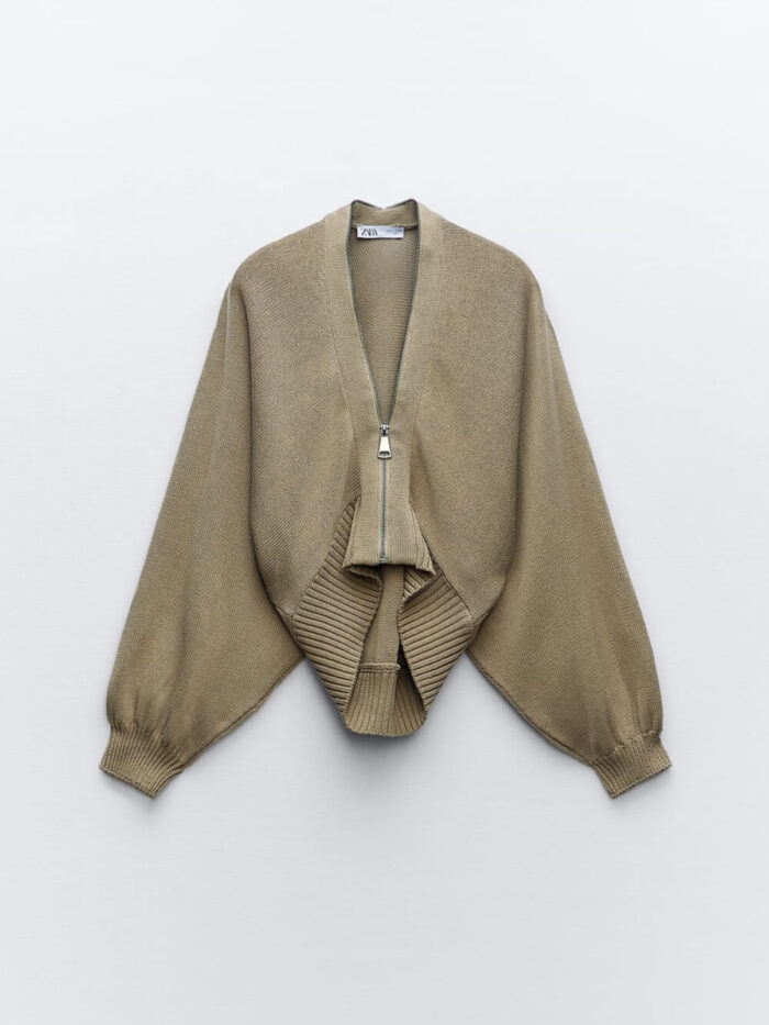 Raglan Sleeve Sweatshirt